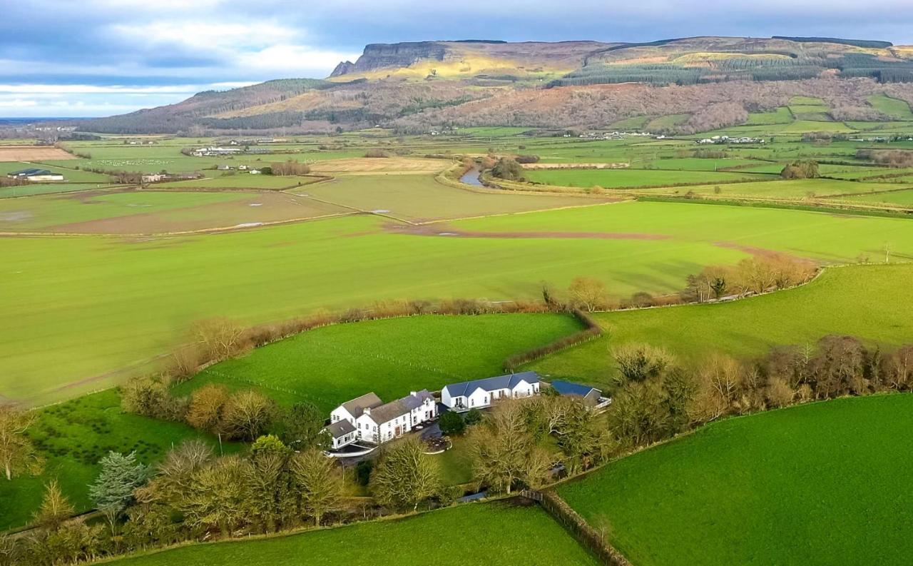 Willow House Bed&Breakfast&Orchard Studios Self Catering Limavady Exterior foto