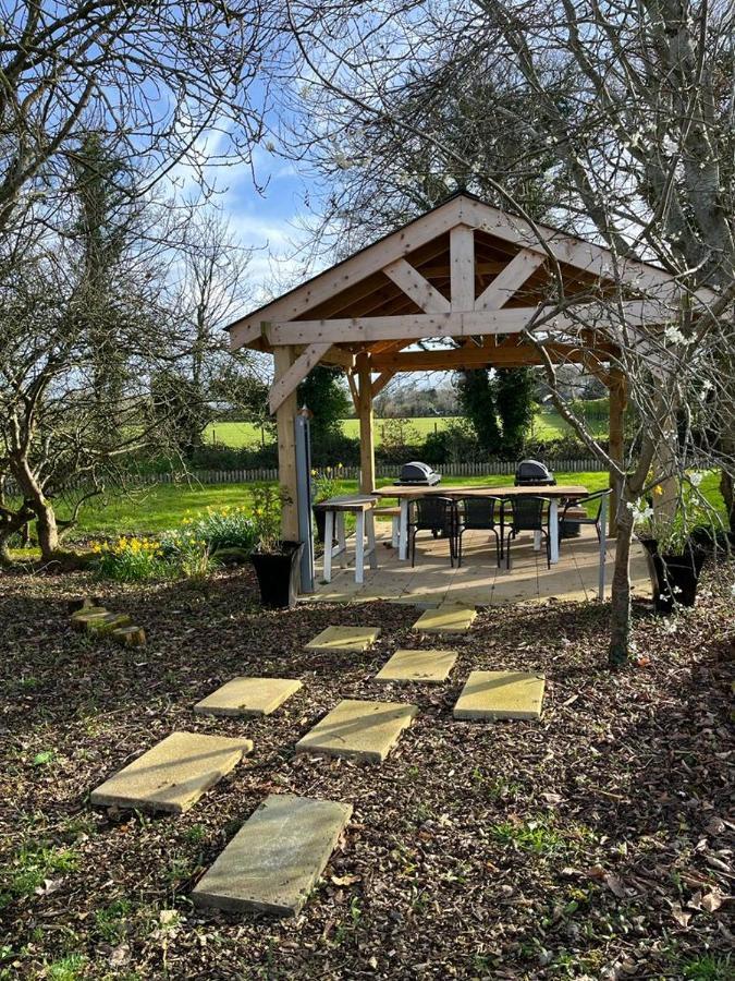 Willow House Bed&Breakfast&Orchard Studios Self Catering Limavady Exterior foto